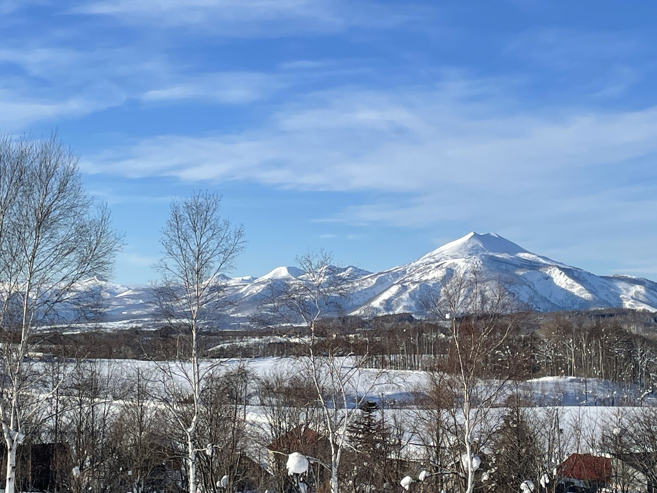 洞爺湖から雪景色の羊蹄山を見るなら、北海道観光タクシー miki TAXI 札幌！