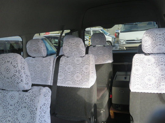 荷物をタクシーに積んで楽々移動
